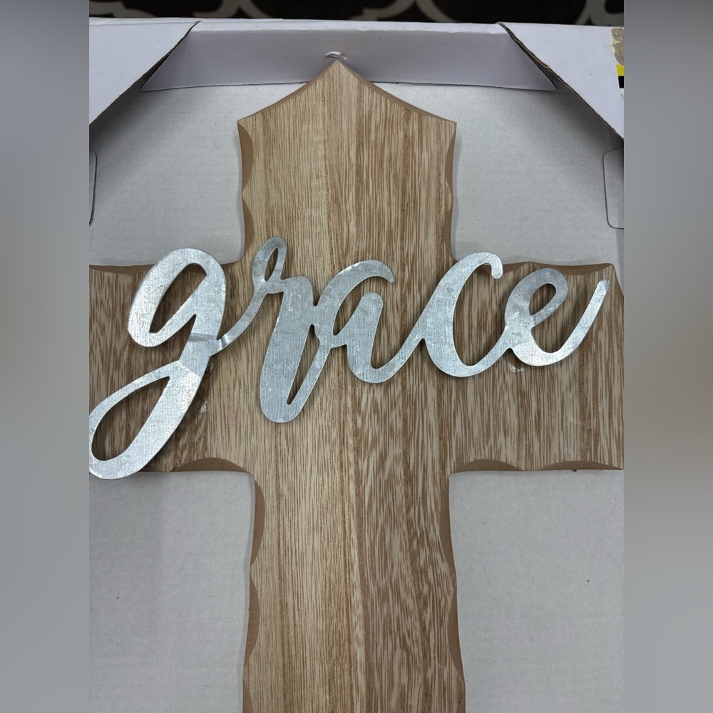 NEW Cross Wooden Silver Grace Metal Accent Home Decor Hang Picture Religious - Picture 3 of 4